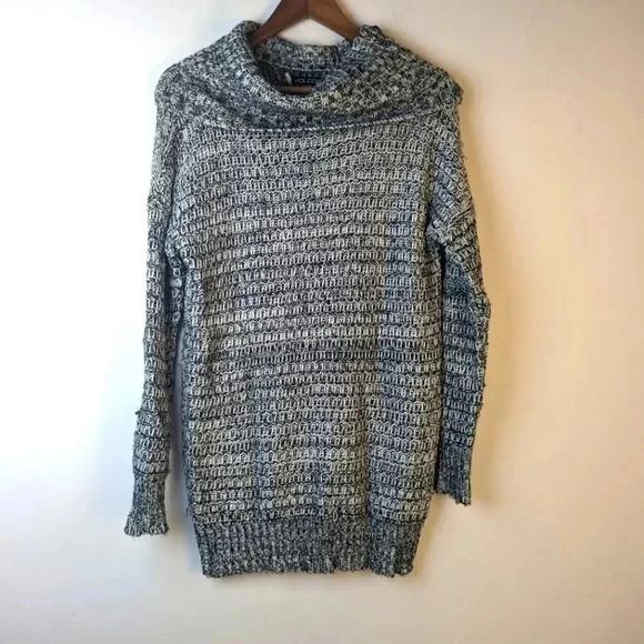 Volcom Turtleneck Knit Sweater - Small - Picture 3 of 9